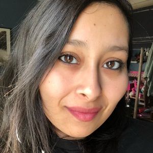 Meet your Posher, Adrianna